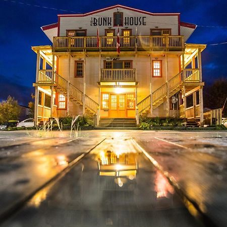 The Bunkhouse Hotel Dawson City Exterior foto